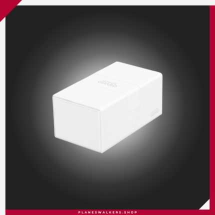 La Ultimate Guard Twin Flip'n'Tray 200+ es una deck box premium de gran capacidad diseñada para transportar dos mazos y accesorios en una sola caja. Con espacio para hasta 200 cartas con doble funda o 240 cartas con funda simple (utilizando fundas Ultimate Guard), incorpora compartimentos independientes, bandeja extraíble para dados y accesorios, acabado exterior Xenoskin, interior de microfibra premium y cierre magnético reforzado para una protección y organización superiores.