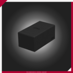 La Ultimate Guard Twin Flip'n'Tray 200+ es una deck box premium de gran capacidad diseñada para transportar dos mazos y accesorios en una sola caja. Con espacio para hasta 200 cartas con doble funda o 240 cartas con funda simple (utilizando fundas Ultimate Guard), incorpora compartimentos independientes, bandeja extraíble para dados y accesorios, acabado exterior Xenoskin, interior de microfibra premium y cierre magnético reforzado para una protección y organización superiores.