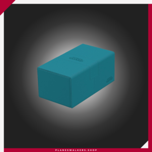 La Ultimate Guard Twin Flip'n'Tray 200+ es una deck box premium de gran capacidad diseñada para transportar dos mazos y accesorios en una sola caja. Con espacio para hasta 200 cartas con doble funda o 240 cartas con funda simple (utilizando fundas Ultimate Guard), incorpora compartimentos independientes, bandeja extraíble para dados y accesorios, acabado exterior Xenoskin, interior de microfibra premium y cierre magnético reforzado para una protección y organización superiores.