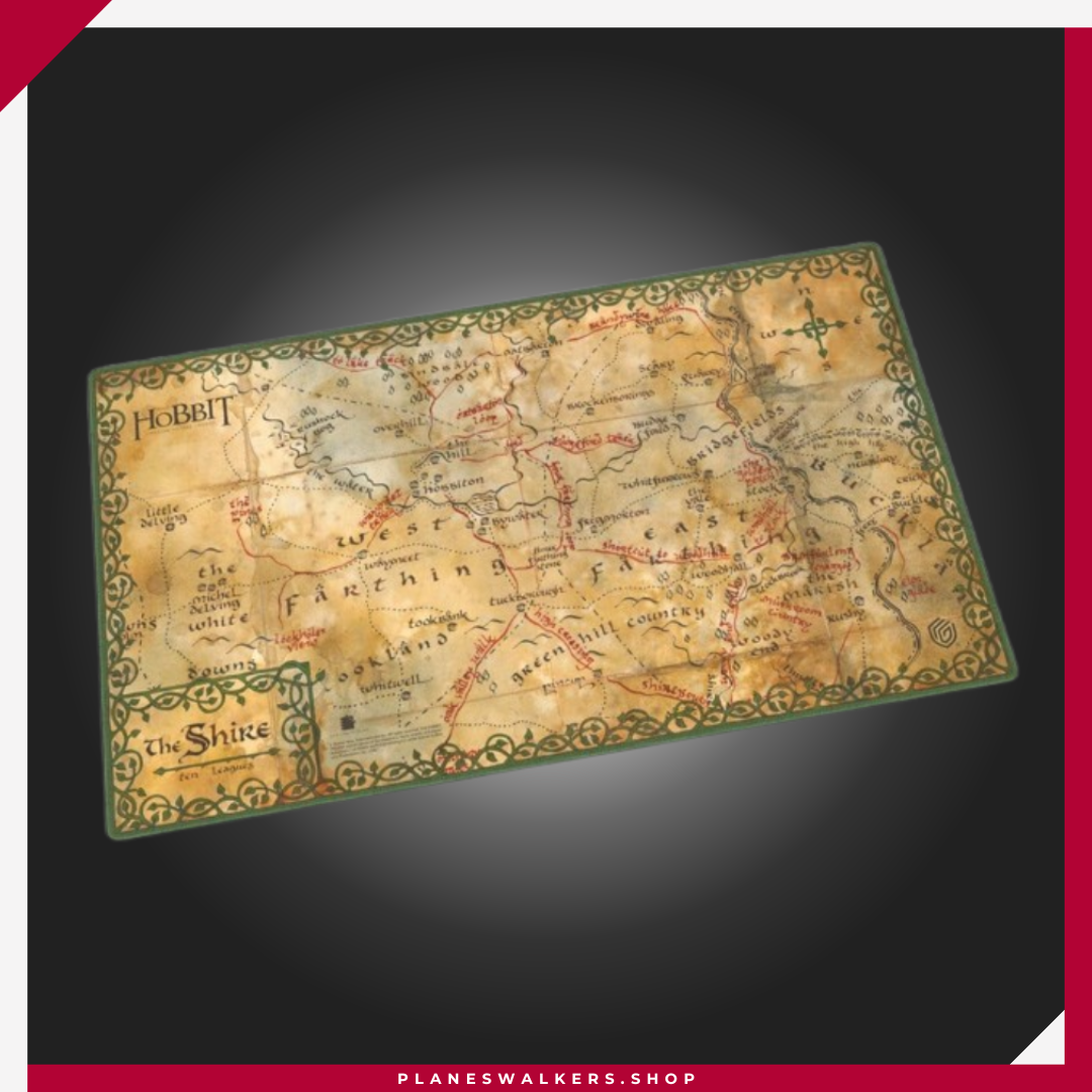 Ultimate Guard Play-Mat The Hobbit™ - La Comarca | Tapete Premium para Magic y TCG El Ultimate Guard Play-Mat The Hobbit™ - La Comarca es un tapete premium con ilustración oficial de El Hobbit. Ofrece superficie suave, base antideslizante y protección para tus cartas y accesorios, ideal para Magic: The Gathering, Pokémon, Lorcana y otros TCG.