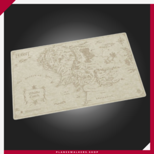 El Ultimate Guard Play-Mat Sophoskin The Hobbit™ - Tierra Media es un tapete premium con ilustración oficial inspirada en El Hobbit. Fabricado con material Sophoskin de alta calidad, ofrece una superficie cómoda y resistente para proteger tus cartas en Magic: The Gathering, Pokémon, Lorcana y otros TCG.